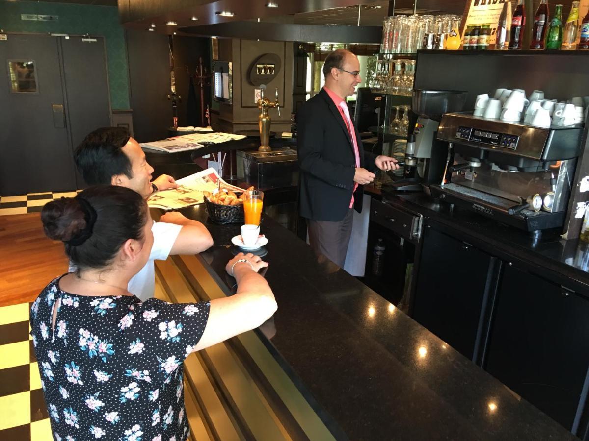 กรีนโฮเทล รัวซี ปาร์ก เด เอ็กซ์โปซิชิยง Hotel Tremblay-en-France ภายนอก รูปภาพ